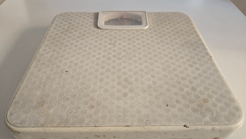 Balanza De Baño Mecanica 130k Sin Bateria Blanco (Usado)