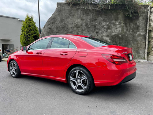 Imagen 4 de 14 de Mercedes-benz Clase Cla 2018 1.6 200 Cgi Sport At
