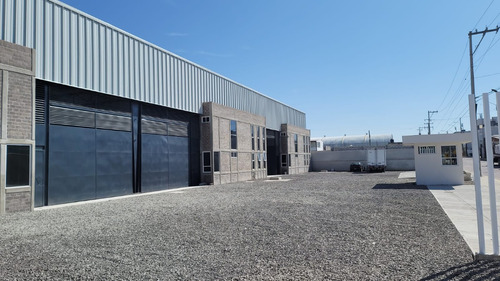 Renta De Tres Naves Industriales Nuevas  ,2100 M2 C/u ,en Tlaxcalancingo , San Andres Cholula, Puebla 