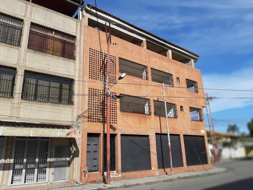 Edificio En Venta En Obra Gris Higuerote
