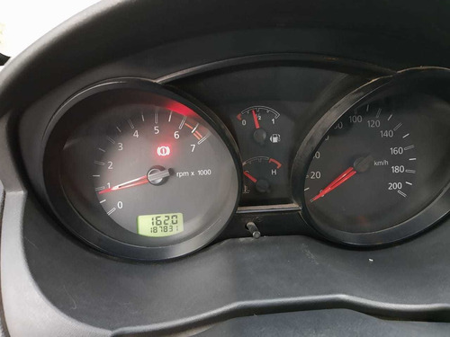 Ford Fiesta Max 1.6 Ambiente
