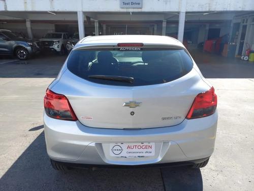 Imagen 6 de 15 de Chevrolet Onix 1.4 Ltz