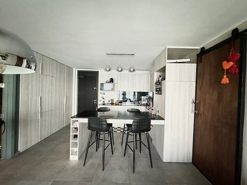 Departamento En Venta De 2 Dorm. En Lo Barnechea