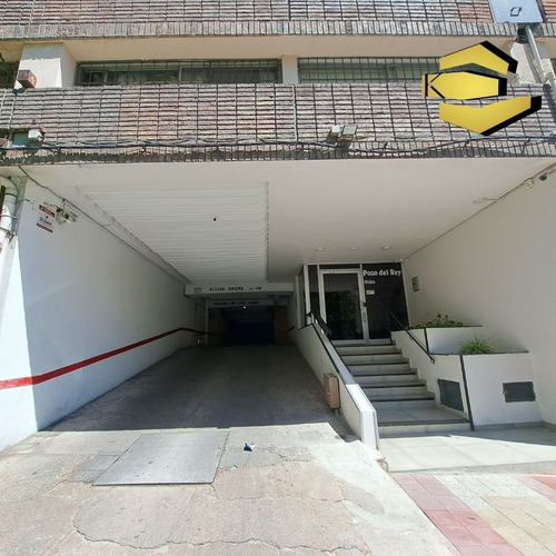 Imagen 7 de 12 de Venta De Cochera Cubierta Centro B