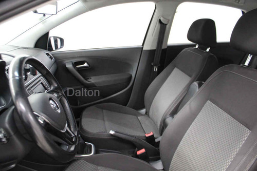 Imagen 10 de 15 de Volkswagen Vento 2018 4 Cilindros