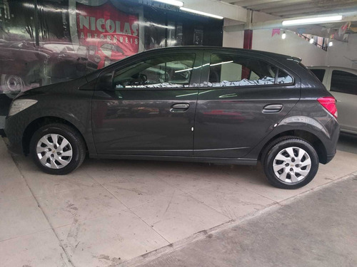 Imagem 7 de 14 de Chevrolet Onix 1.0 Lt Spe/4