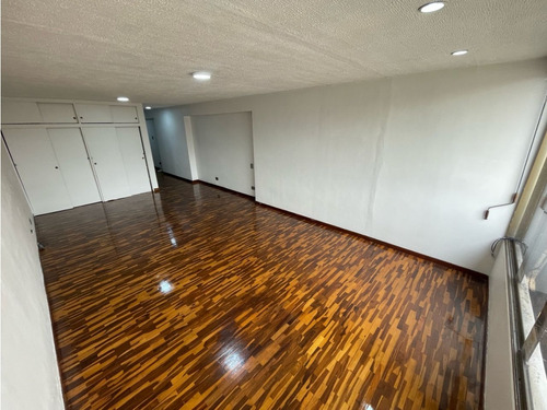 Se Alquila Oficina 45m2 Horizonte 1742