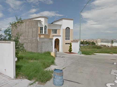 Casa En Venta En Col. Cordilleras, Chuhuahua, Chihuahua. Nm*