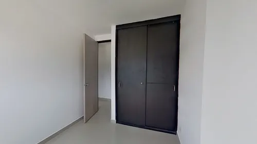 Gran Apartamento En Niquia, Código 53