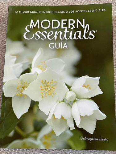 Libro Modern Essentials Edición 15 En Español