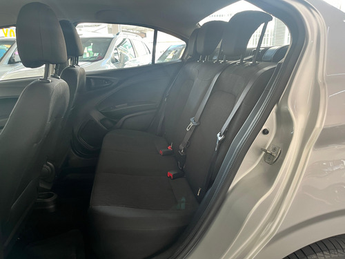 Fiat Cronos 1.0 Drive Flex 4p