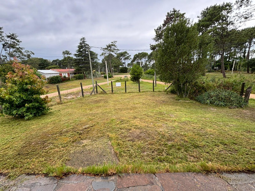 Vendo Casa 2 Dormitorios En Parque Del Plata Sur  , Canelones Se Escucha Oferta Razonable