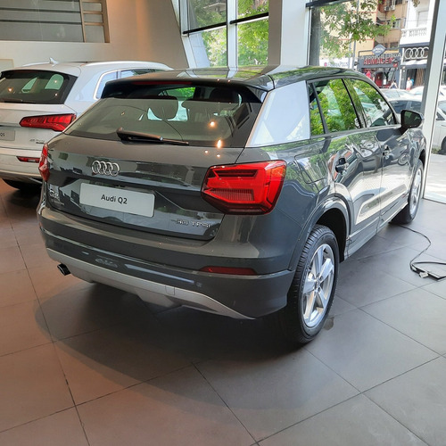 Imagen 4 de 10 de Audi Q2 2020 Aut Q3 Q5 Nuevo Gla Tfsi A1 A3 X1 2019 Usada Tv