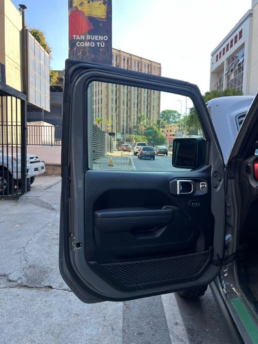 Imagen 7 de 12 de Jeep Rubicon 2023