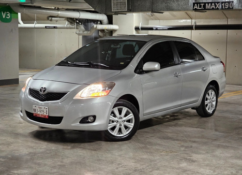 Toyota Yaris 1.5 Premium Sedan At