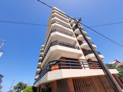 Vendo!! Departamento En Pinamar, Excelente Oportunidad De Inversion A 1 Cuadra Del Mar!!!!!