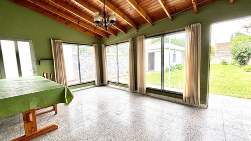Venta Casa 3 Amb Parque 400 M2 Ezpeleta Este-impecable