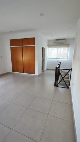Departamento En Tapiales Al Frente, Dos Ambientes
