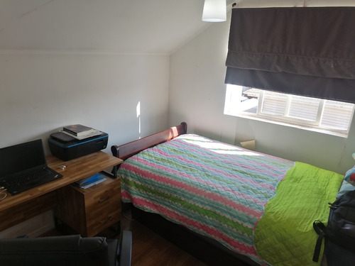 Casa Aislada De 3 Pisos, En El Rosal, Con 3 Estacionamientos