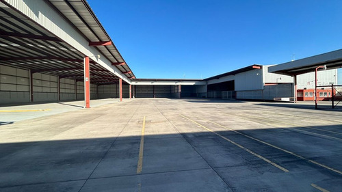 Nave Industrial O Bodega Venta O Renta En Ave Principal De Xonacatlan, Límite Con Lerma.
