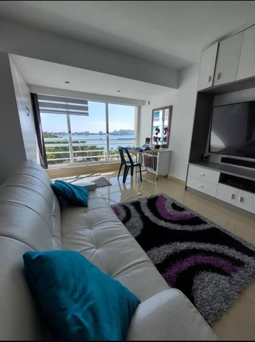 Venta Lindo Apartamento Edificio Bahía Dorada Pampatar Isla De Margarita