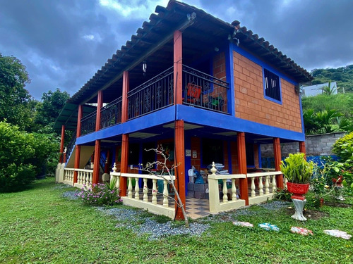 Imagen 7 de 11 de Finca En Sopetran - Piscina + 2 Cabañas + 2 Kioskos + Parque Infantil + Amplia Zona Verde En Sector Alta Valorización (5 Min Del Parque)
