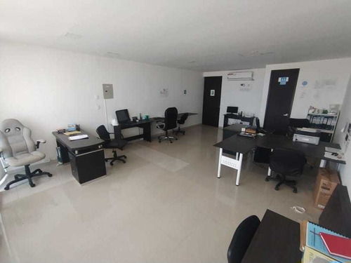 Imagen 1 de 12 de Arriendo Oficina Centro Empresarial Ciudad De Barranquilla