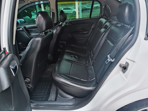 Imagem 2 de 13 de Astra Sedan Elegance 2.0 8v 2006 Completo