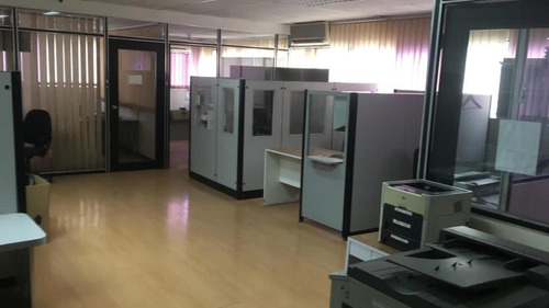 Imagen 14 de 29 de Impecable Galpon Industrial Con Oficinas Listo Para Entrar / 0414-3907836