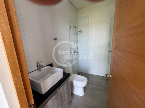 Casa En Venta De 7 Dorm. En Las Condes