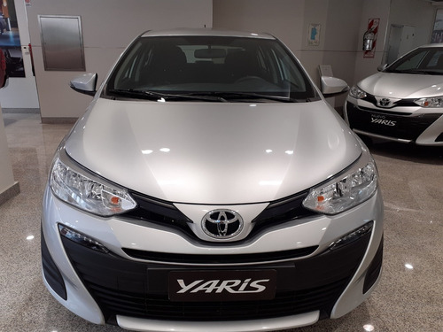 Toyota Yaris 1.5 107cv Xs Sedan Anticipo Y Saldo En Cuotas