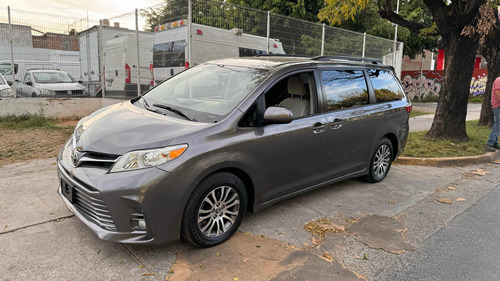 Toyota Sienna 3.5 Xle At