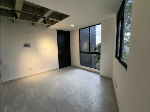 Aparta Estudio Amplio En Arriendo Av Centenario