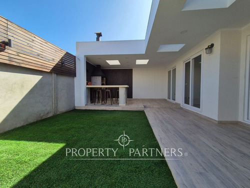 Hermosa Casa En Venta Costa Laguna