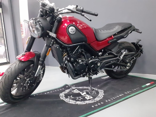 Imagen 4 de 9 de Benelli Leoncino 500