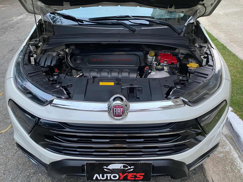Fiat Toro 2.4 Volcano 16v Flex 4x2 Aut. 4p