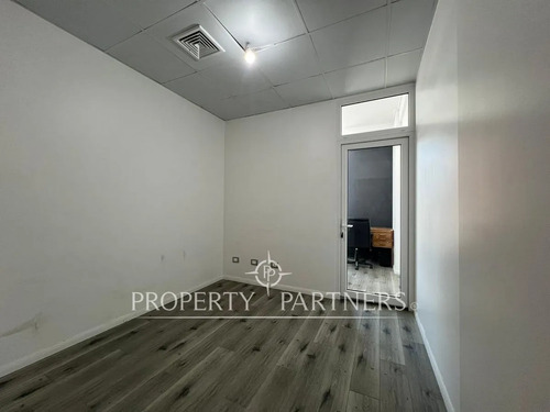Excelente Oficina En Arriendo - Edificio Vanguardi...