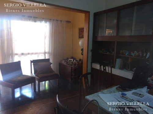 Imagen 13 de 20 de Departamento De Pasillo De Dos Dormitorios En Venta En Rosario.