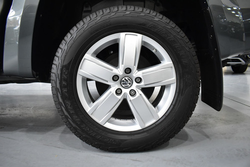 Imagen 8 de 21 de Volkswagen Amarok 2.0 180cv Highline 4x2 At 2021 - 20.800km