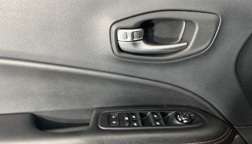 Imagem 12 de 15 de 145743 - Jeep Compass 2018 Garantia