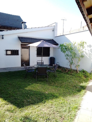 Imagen 4 de 30 de Casa 2 Plantas. Parque Avellaneda, Fernandez 1600. 250 M2