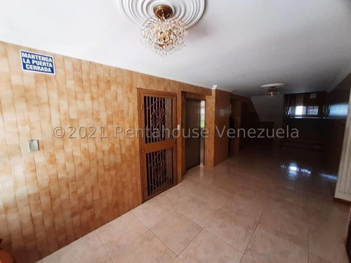 Imagen 9 de 14 de Gustavo Zavala Rentahouse 22-14605