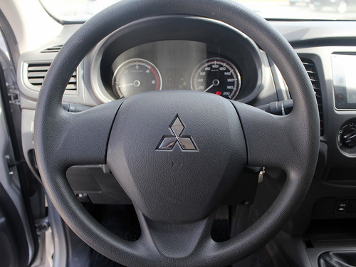 Mitsubishi L200 Work Cr Diesel 2.4 Mt 4x2 Mas Iva 2021