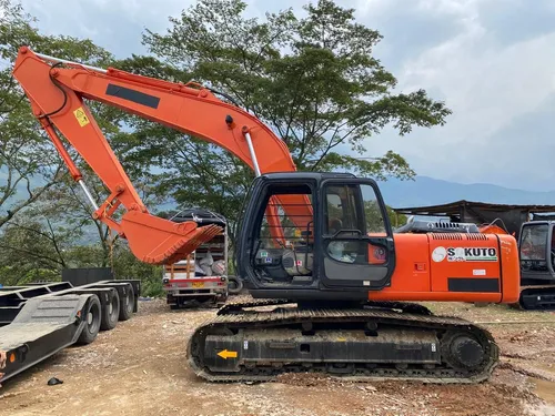 Excavadora Hitachi Ex200-5 Modelo 2000