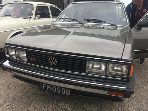 Volkswagen Passat Ls Village