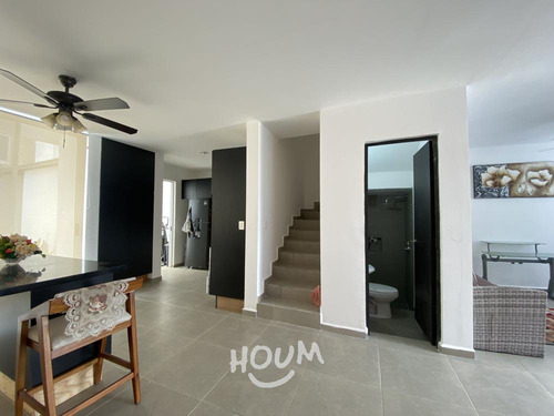 Departamento En Fraccionamiento Arrayanes, Zapopan Con 3 Recámaras, 123 M², Id: 153890