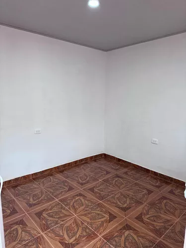 Casa En Popayan Barrio Cadillal , Como Nueva 4 Habitaciones, Dos Baños , Sala , Comedor ,patio , Lugar De Ropas En Segundo Piso.