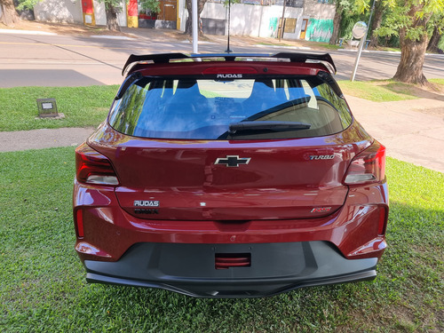 Chevrolet Onix RS 1.0T MT