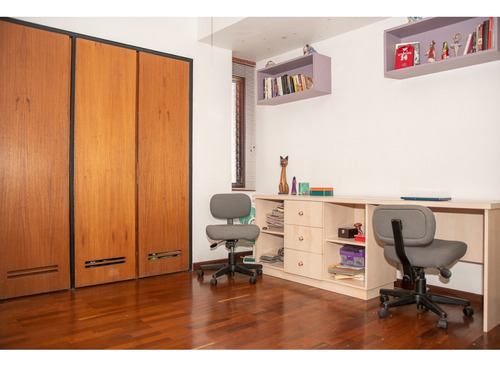 Se Vende Apartamento 150 M2 Santa Eduvigis 7767