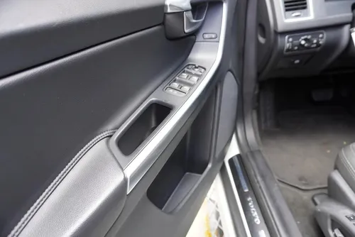 Volvo XC60 2.0 T5
